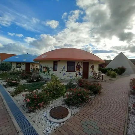 Piramis Pihenopark * Demjén