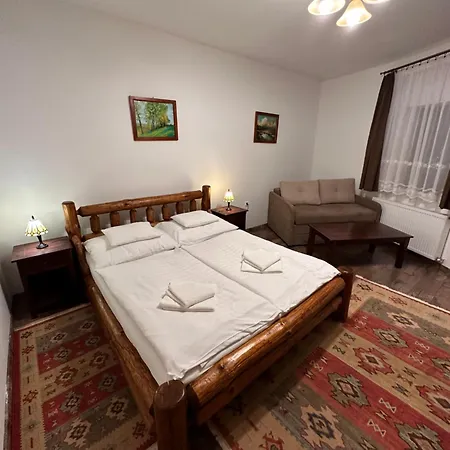 Piramis Pihenopark Apartman *